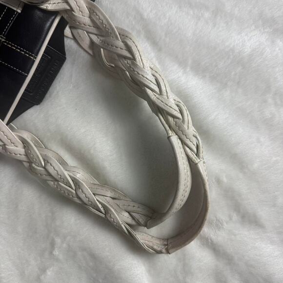 Vintage Y2K Coach Soho Black and White Leather Shoulder Bag - Picture 6 of 6